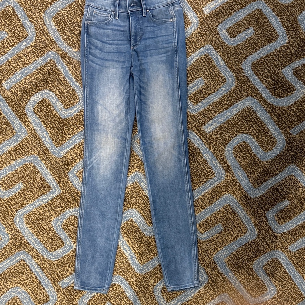 White House Black Market Cashmere Denim skinny jeans 00L